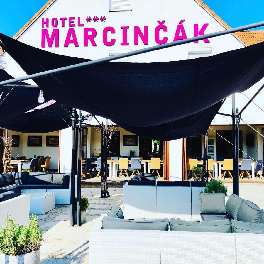 Hotel Marcincak*** Mikulov Buitenkant foto